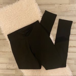 ELECTRIC YOGA Black Leggings